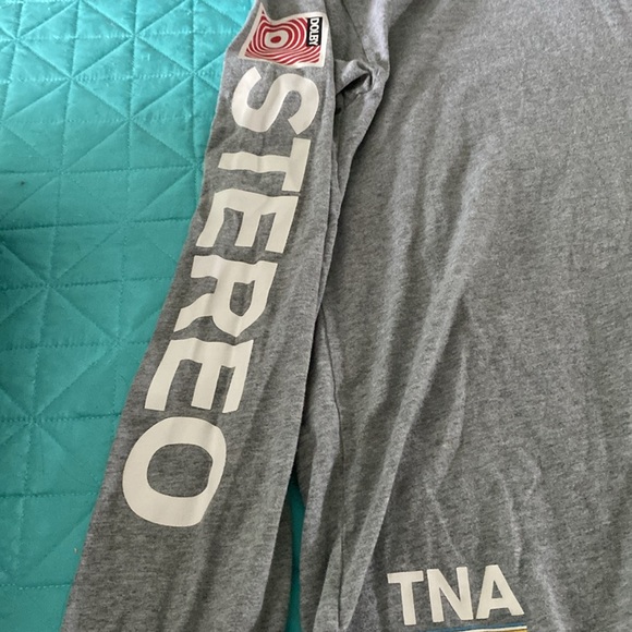 TNA long sleeve hooded tee - Picture 2 of 4